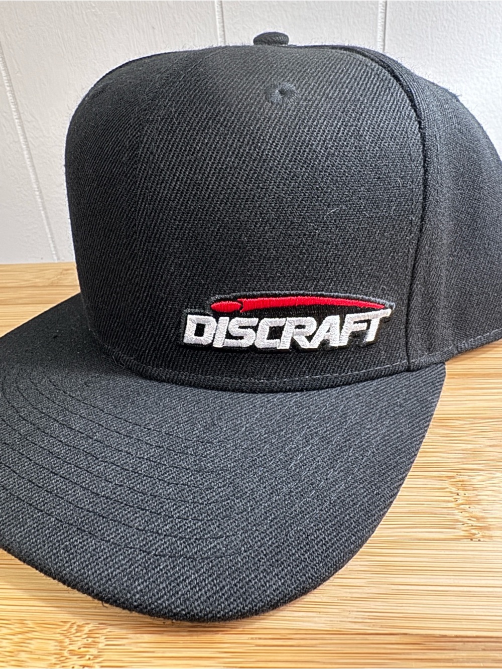 Discraft embroidered logo snapback flat-bill cap